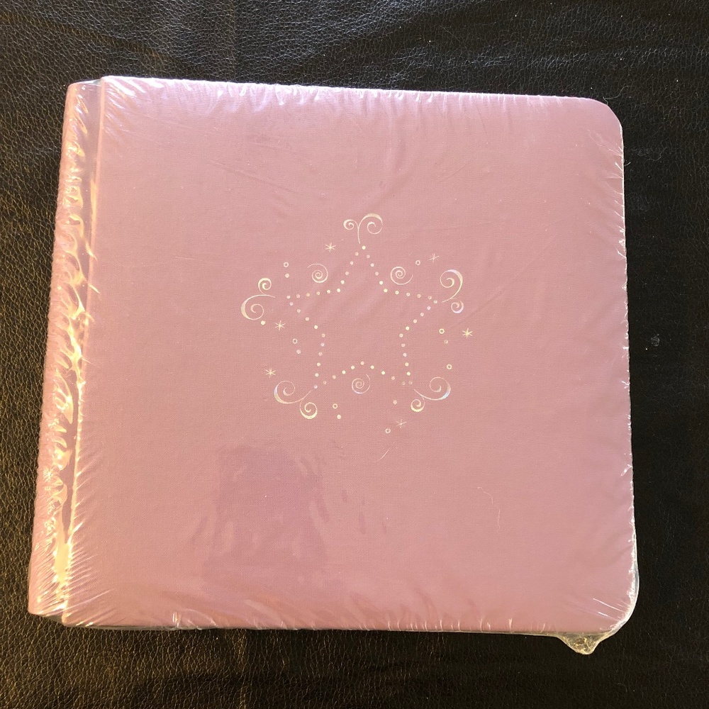 Creative Memories 7 x 7 Album with 12 pages